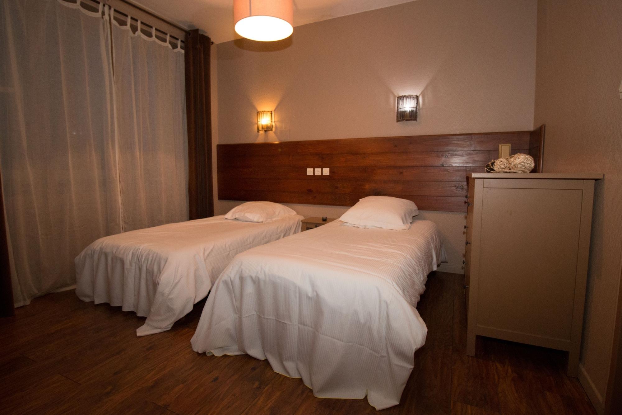 Hôtel Pacific Calais Exterior foto