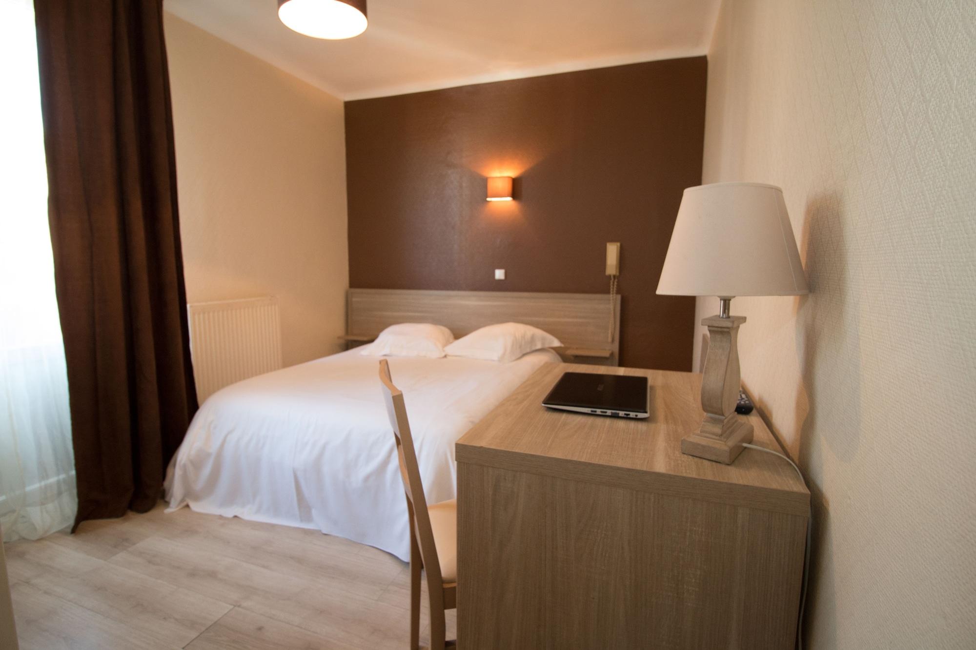Hôtel Pacific Calais Exterior foto